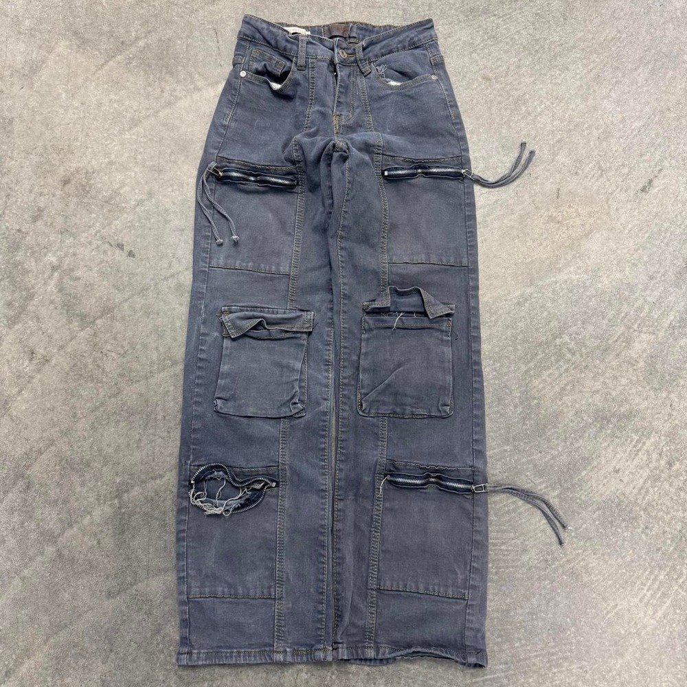 Woman's Gray Cargo Jeans